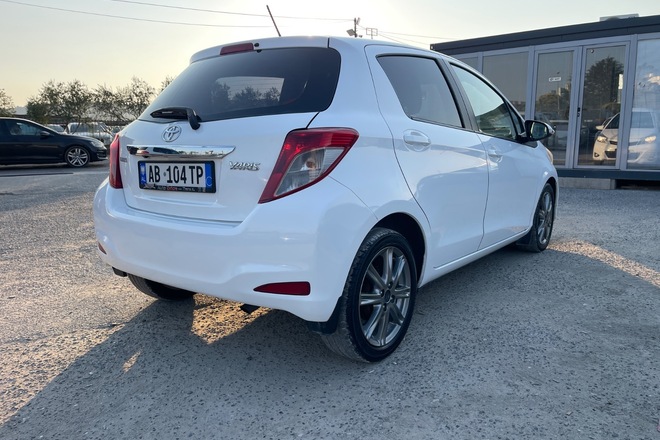 Toyota Yaris  104