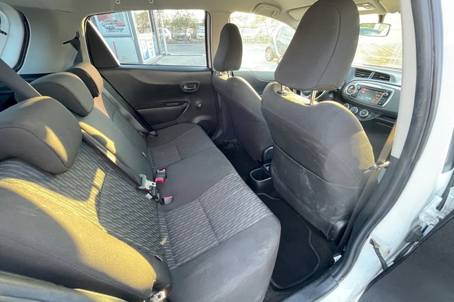 Toyota Yaris  104