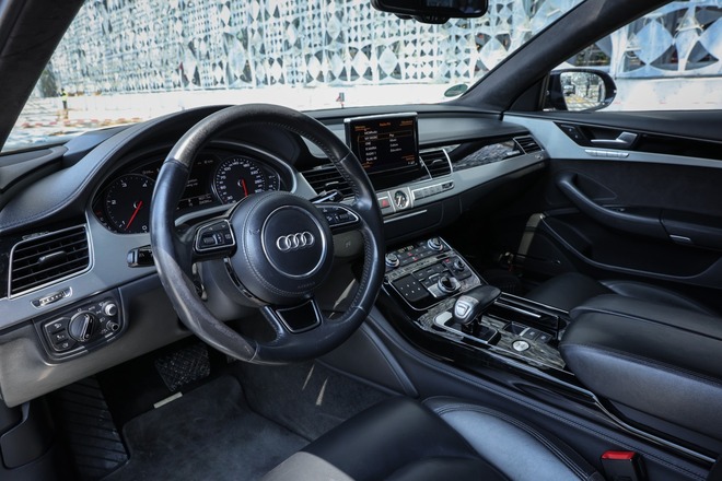 Audi A8 L