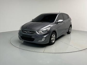 Makina: Hyundai Accent