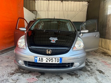 Cars: Honda jazz