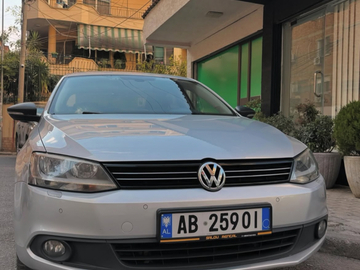 Auto: Volkswagen Jetta