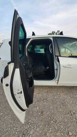 Opel Meriva white 
