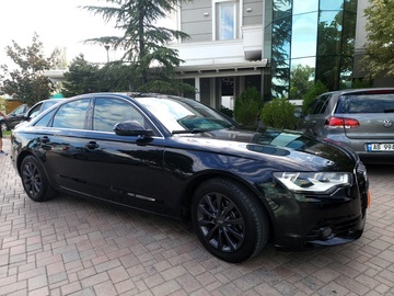 Auto: Audi A6 black