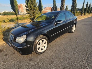 Cars: Mercedes Benz C class