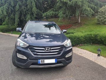 Cars: Hyundai Santa Fee