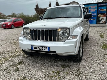 Cars: Jeep Grande Cherokee