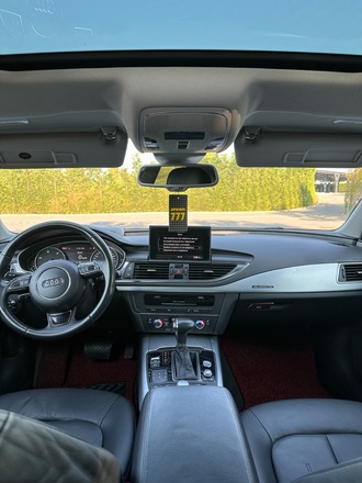 Audi A7 quattro