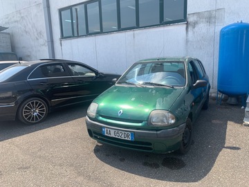 Cars: Renault Clio