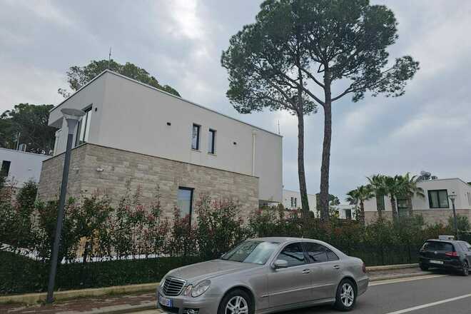Mercedez Benz E Class, Evo 220, Automatic, Diesel