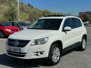 Cars: Volsvagen Tiguan