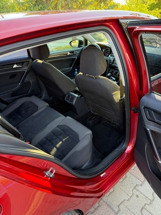 VW Golf 7 red (L)