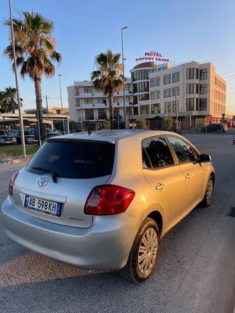 Toyota Auris 1
