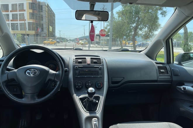 Toyoto Auris