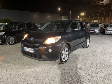 Cars: Toyota Urban Cruiser 730