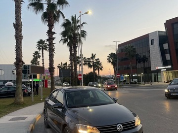 Cars: Volkswagen Passat 2016