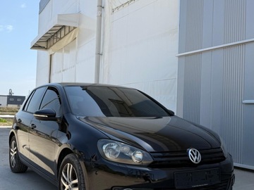 Cars: Volkswagen Golf 