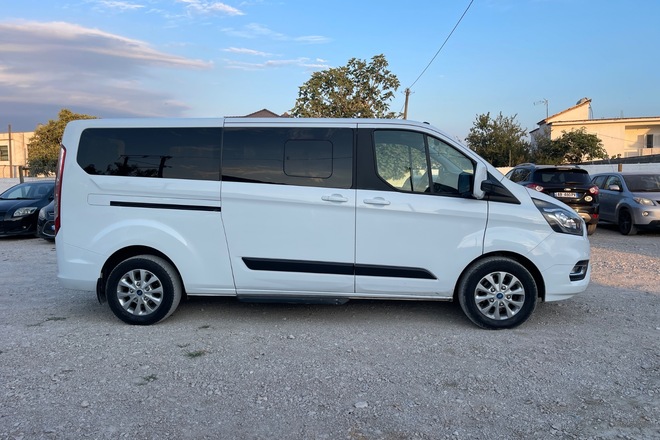 Ford Tourneo Costume , Full Climate & full Options