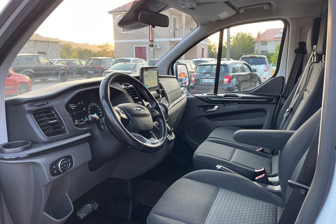Ford Tourneo Costume , Full Climate & full Options