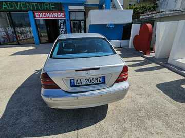 Auto: Mersedez c class