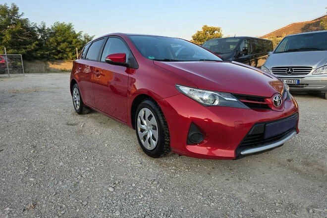 Toyota Auris 144