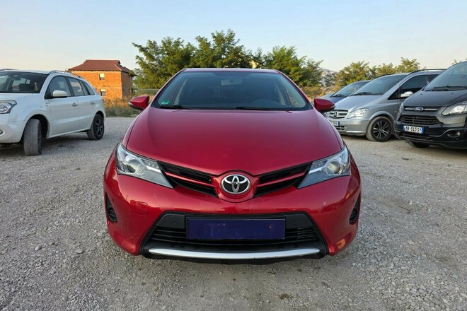 Toyota Auris 144