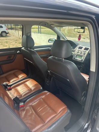 VW Touran 6+1 AUTOMAT 
