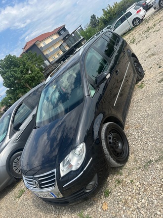 VW Touran 6+1 AUTOMAT 