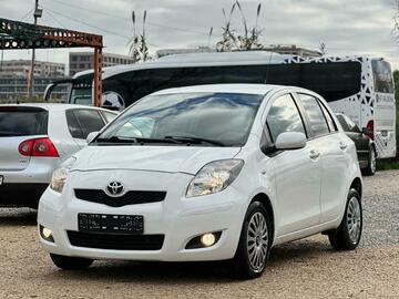 Makina: TOYOTA YARIS 215