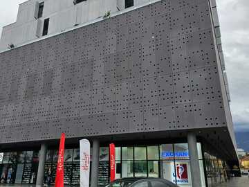 Cars: Mercedez Benz C Class, Automatic Petrol+Lpg Gas, AB157GX