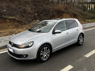 Cars: Volkswagen Golf 6 grey Automatic