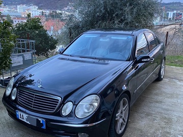 Makina: E class w211 2.7cdi 2005