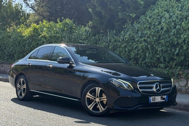  Mercedes- Benz E-class 220 (2019)