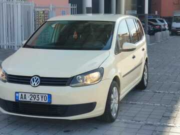 Cars: VW Touran AB293YO