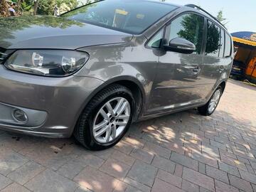 Cars: Touran vw 2012