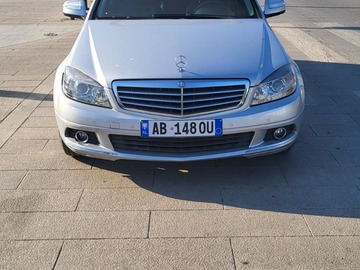 Cars: Mercedez benz c class 2008