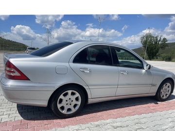 Makina: Copy of Mercedez c class