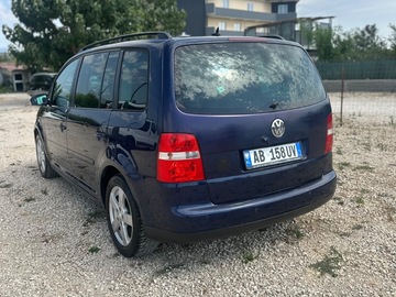 Cars: Touran Automat Blue 6+1 