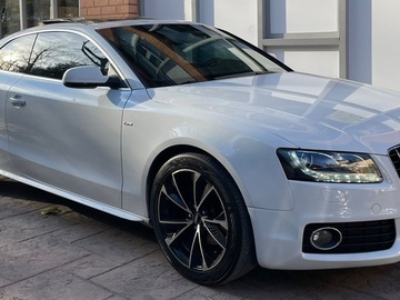 Cars: Audi S5 Coupe