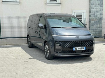 Makina: Hyundai Staria