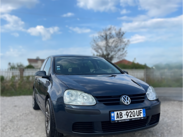 Cars: VW Golf 5  1.6