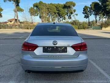 Auto: Passat