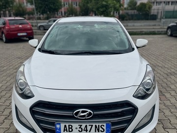 Auto: Hyndai i30 AB347NS