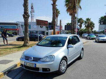 Auto: volkswagen Golf