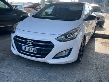 Auto: Hyundai i30 AB635VB