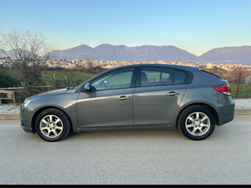 Makina: Chervolet cryze