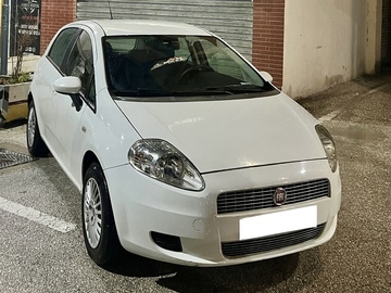 Makina: Fiat Grande Punto 225