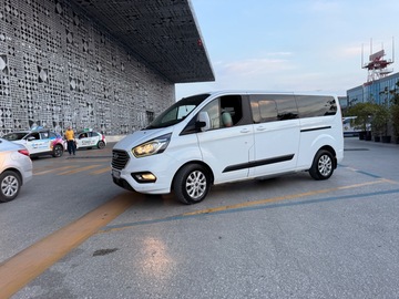 Cars: Ford Tourneo Costume , Full Climate & full Options