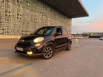 Cars: Fiat 500L , 1.6 Diesel, Panoramic roof, AB256UM