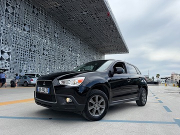 Cars: Mitsubishi ASX Black